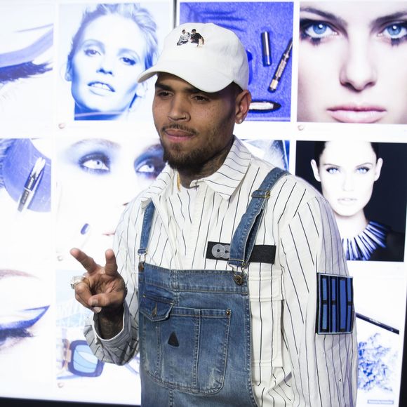 Chris Brown - Soirée L'Oréal Paris "Blue Obsession" à l'occasion des 10 ans de collaboration de Doutzen Kroes, dans la suite L'Oréal à l'hôtel Martinez, lors du 69ème Festival International du Film de Cannes. Le 18 mai 2016
