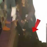 Chris Brown piétine violemment un homme à Cannes et s'en défend en vidéo