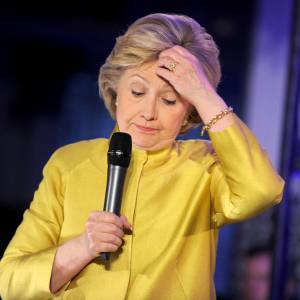 Hillary Clinton, candidate démocrate aux primaires pour les élections présidentielles américaines, en meeting au Lanfing Cafe and Community dans le quartier de Brooklyn à New York. Le 9 avril 2016