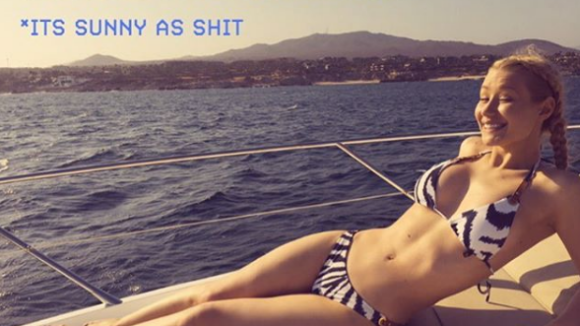 Iggy Azalea torride en bikini : Sans complexe pour son 26e anniversaire !