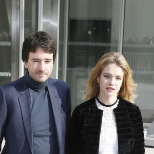 Antoine Arnault avec sa compagne Natalia Vodianova - Arrivées au défilé de mode "Louis Vuitton", collection prêt-à-porter automne-hiver 2015/2016 à la fondation Louis Vuitton à Paris. Le 11 mars 2015