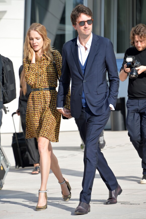 Natalia Vodianova et Antoine Arnault - Arrivées au défilé de mode "Louis Vuitton", collection prêt-à-porter printemps-été 2015, à Paris. Le 1er octobre 2014