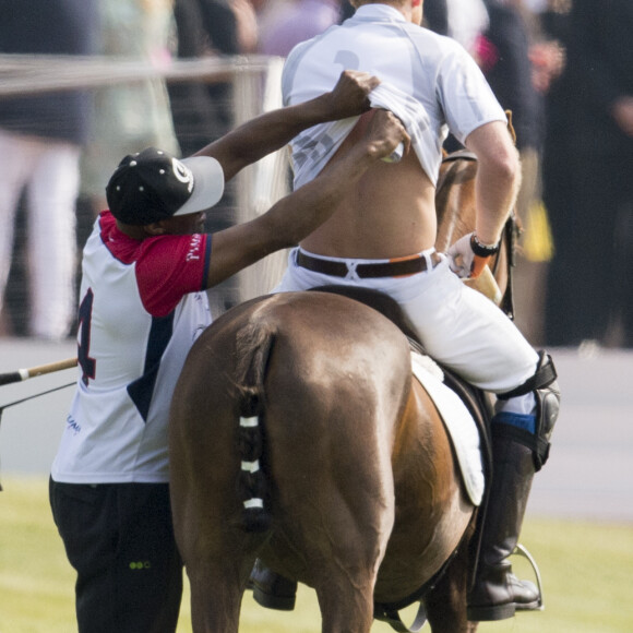 Le prince Harry participait le 28 mai 2016 à l'Audi Polo Challenge à Ascot. Sa bonne amie Ellie Goulding était parmi les spectateurs...