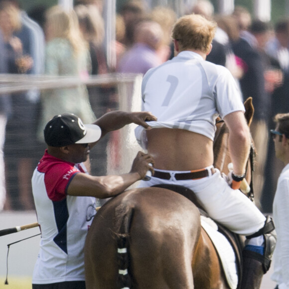 Le prince Harry participait le 28 mai 2016 à l'Audi Polo Challenge à Ascot. Sa bonne amie Ellie Goulding était parmi les spectateurs...