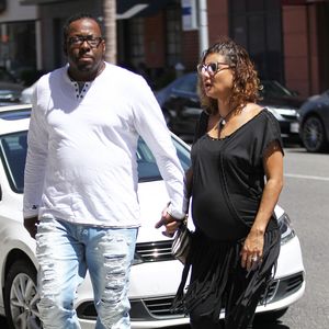 Bobby Brown et sa femme Alicia Etheredge, enceinte, se rendent chez le médecin à Beverly Hills, le 3 mai 2016.