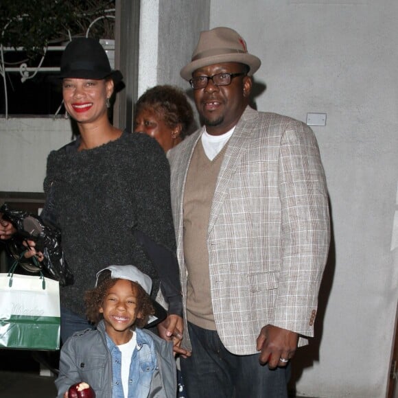 Bobby Brown, sa femme Alicia Etheridge et leur fils Cassius - People à la sortie du restaurant Madeo à West Hollywood. Le 6 mai 2014