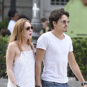 Lindsay Lohan et son compagnon Egor Tarabasov se promènent dans les rues de Madrid. Le 10 juin 2016