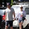 Liam Hemsworth et sa petite-amie Miley Cyrus vont prendre le petit-déjeuner à Byron Bay en Australie, le 28 avril 2016