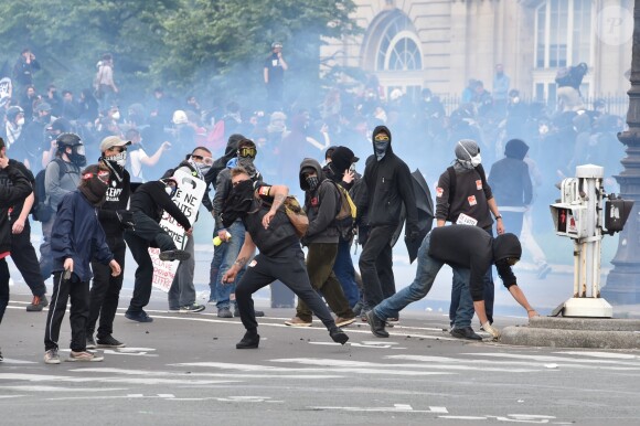 Manifestation contre la Loi Travail à Paris, le 14 juin 2016 © Lionel Urman/Bestimage