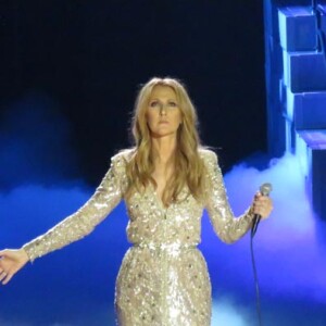 Semi-exclusif - Céline Dion est remontée sur scène au Caesars Palace à Las Vegas le 23 février 2016.
