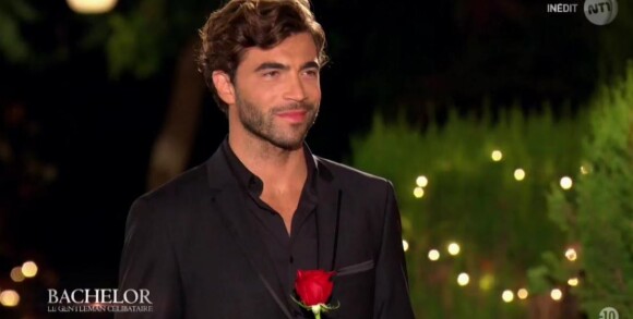 "Le Bachelor 2016" : la cérémonie de la rose dégradante pour la femme selon le CSA