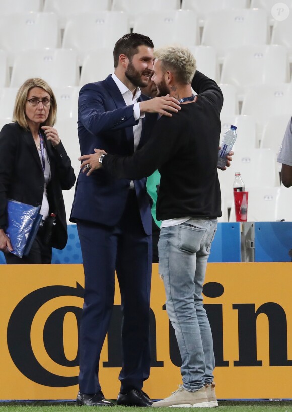 M. Pokora et André-Pierre Gignac au match de l'Euro 2016 France-Albanie au Stade Vélodrome à Marseille, le 15 juin 2016. © Cyril Moreau/Bestimage