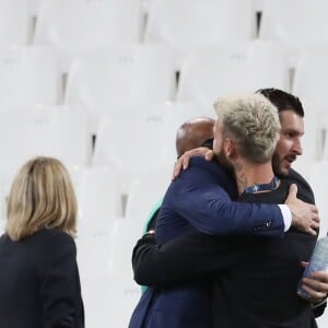 M. Pokora et André-Pierre Gignac au match de l'Euro 2016 France-Albanie au Stade Vélodrome à Marseille, le 15 juin 2016. © Cyril Moreau/Bestimage