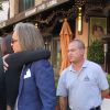 Bella Hadid et son père Mohamed Hadid au restaurant Via Alloro à Beverly Hills. Los Angeles, le 18 juin 2016.