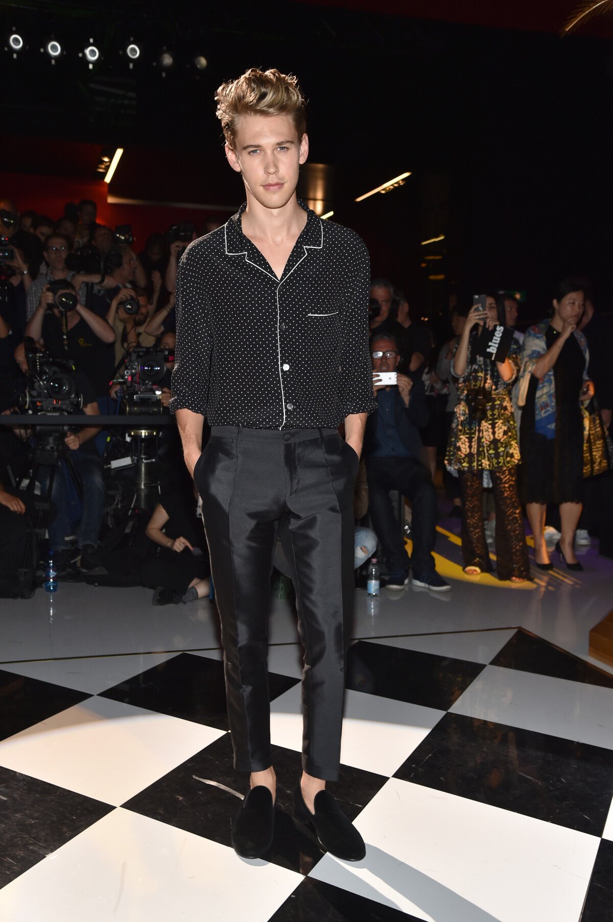 Photo : Austin Butler - Défilé Dolce & Gabbana (collection masculine  printemps-été 2017) à Milan, le 18 juin 2016. - Purepeople