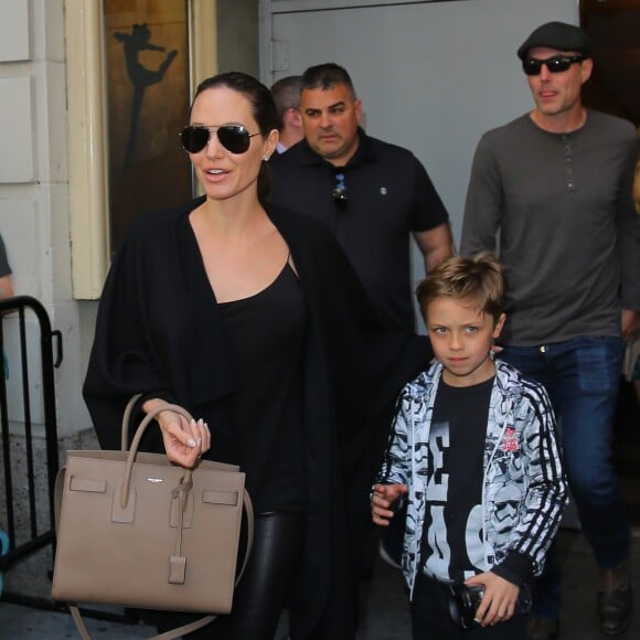 Angelina Jolie, ses enfants Knox et Maddox et son frère James Haven à New York le 19 juin 2016