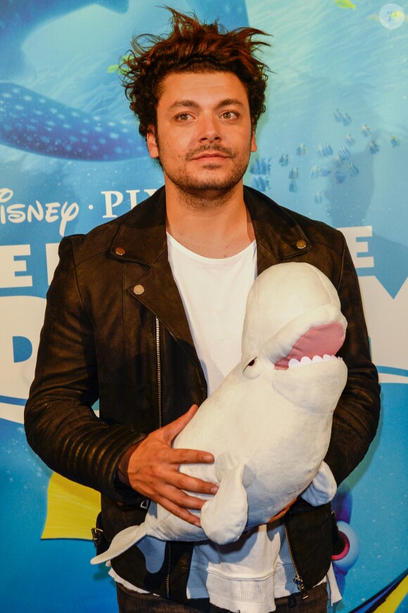 Kev Adams à la première de "Le Monde De Dory" au cinéma Gaumont Marignan Champs Elysées à Paris, France, le 20 juin 2016. © Coadic Guirec/Bestimage