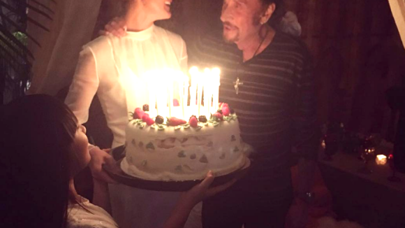 Johnny Hallyday : Pour ses 73 ans, Laeticia lui offre une fête marocaine...
