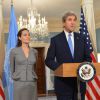 Angelina Jolie et John Kerry en conférence de presse lors de la journée mondiale des réfugiés à Washington le 20 juin 2016.