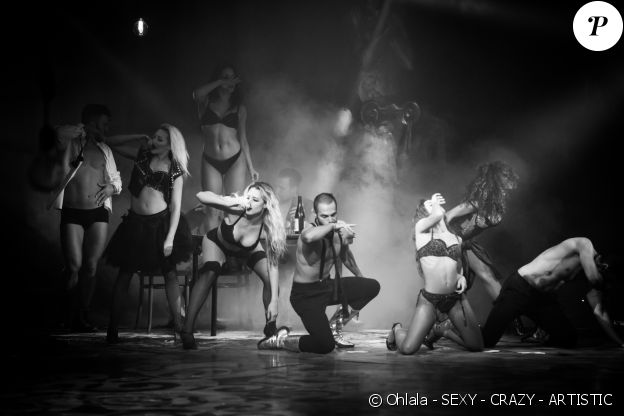 Image du spectacle "Ohlala - SEXY - CRAZY - ARTISTIC" présenté par Gregory & Rolf Knie aux Folies Bergère à Paris, du 23 juin au 11 septembre 2016.