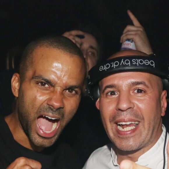 Tony Parker et Dj Cut Killer à la soirée La Parisienne à l'Heritage, club parisien, le 22 juin 2016.