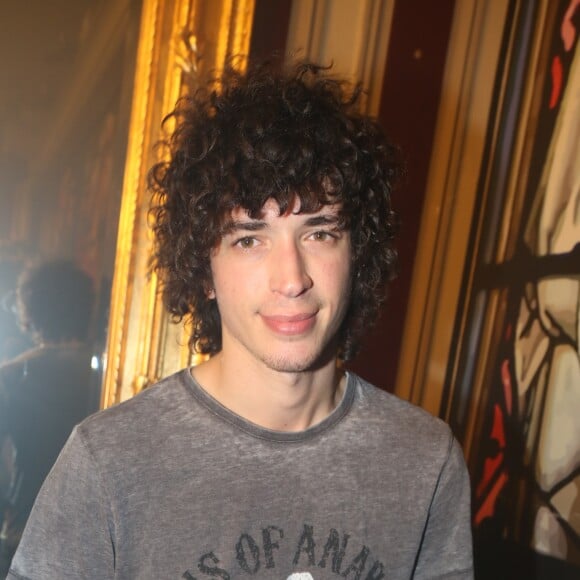 Julian Perretta à la soirée La Parisienne à l'Heritage, club parisien, le 22 juin 2016.