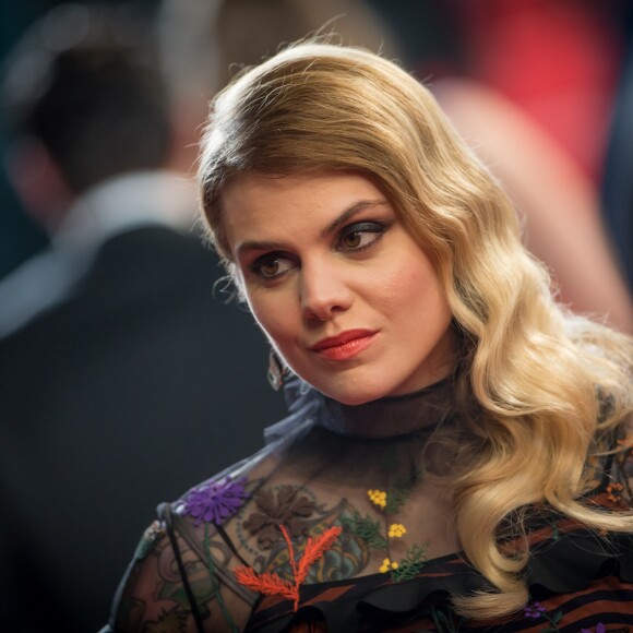 Béatrice Martin (Coeur de pirate) - Montée des marches du film "Juste la fin du monde" lors du 69ème Festival International du Film de Cannes. Le 19 mai 2016. © Olivier Borde-Cyril Moreau/Bestimage