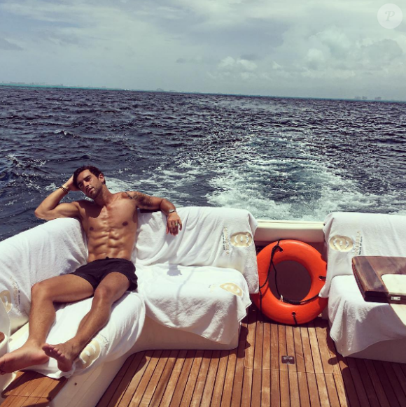 Valentin de la télé-réalité "Moundir et les apprentis aventuriers" sur W9. 2016.