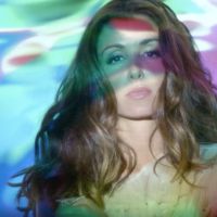 Jenifer envoûtante et sensuelle pour le clip de "Paradis Secret"