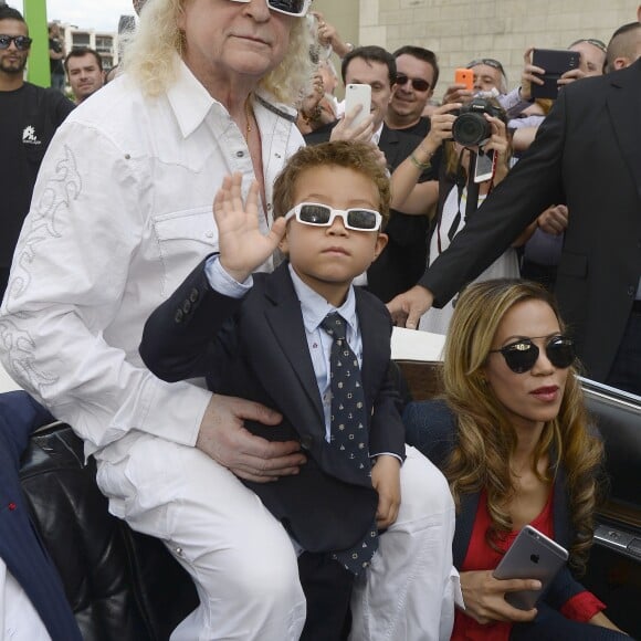 Michel Polnareff, Danyellah Polnareff, leur fils Louka - Inauguration de la place Michel Polnareff et ouverture de l'exposition au MuPop (Musée des musiques populaires) qui lui consacre une rétrospective - Montluçon le 20 juin 2015 20/06/2015 - Montluçon