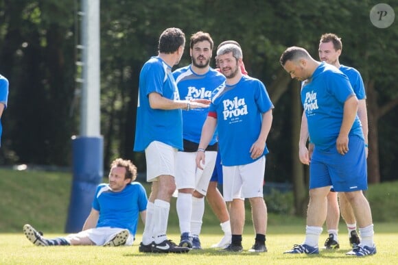 Le chanteur Grégoire lors du tournoi de football Media Cup, un tournoi par équipe de production ou chaine de télévision, à Meudon. Le 2 juillet 2016
