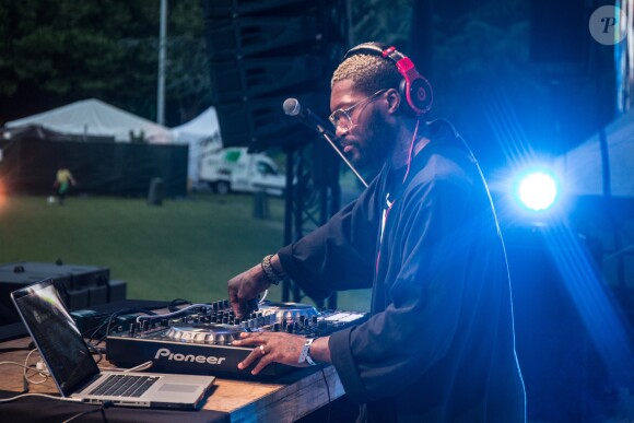 Semi-Exclusif - Djibril Cissé - Scène musicale après le tournoi de football Media Cup, un tournoi par équipe de production ou chaine de télévision, à Meudon. Le 2 juillet 2016