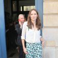 Ana Girardot quitte le 26, place Vendôme à l'issue de la présentation Boucheron. Paris, le 4 juillet 2016. © CVS-Veeren / Bestimage