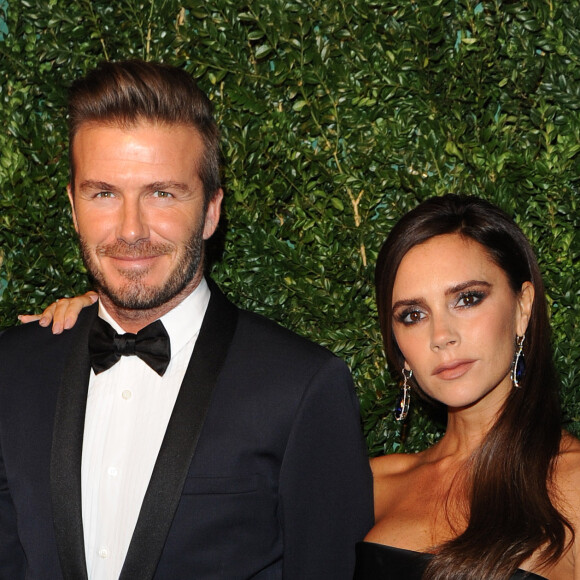 David Beckham et sa femme Victoria Beckham - Soirée "Evening Standard Theatre Awards" à Londres le 30 novembre 2014.