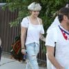 Paris Jackson et son copain  arrivent à une fête privée au restaurant Nobu à Los Angeles, le 4 juillet 2016