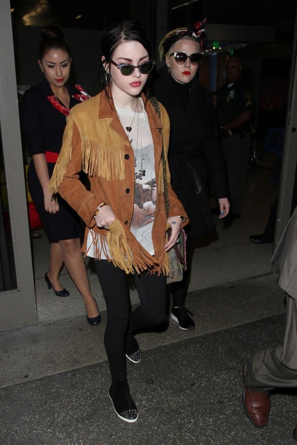 Frances Bean Cobain arrive à LAX, le 25 mars 2016
