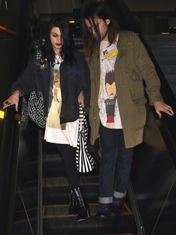 Frances Bean Cobain et Isaiah Silva arrivent à LAX, le 26 janvier 2015