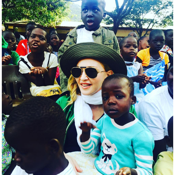 Madonna et ses enfants, Lourdes Leon, Rocco et David Banda et Mercy James sont en voyage humanitaire au Malawi. Photo publiée sur Instagram, le 7 juillet 2016