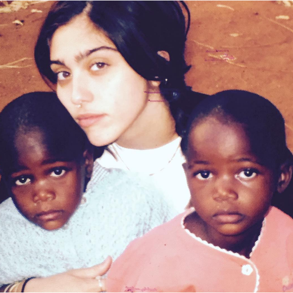 Madonna et ses enfants, Lourdes Leon, Rocco et David Banda et Mercy James sont en voyage humanitaire au Malawi. Photo publiée sur Instagram, le 7 juillet 2016