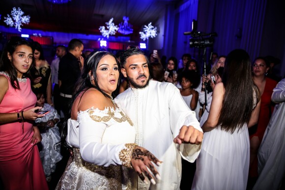 Exclusif - Fiançailles de Sarah Fraisou ("Les Anges 8") avec Malik, la cérémonie s'est déroulée dans une salle des fêtes de la région parisienne en présence de leurs familles le 8 juillet 2016.