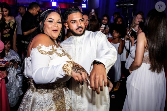 Exclusif - Fiançailles de Sarah Fraisou ("Les Anges 8") avec Malik, la cérémonie s'est déroulée dans une salle des fêtes de la région parisienne en présence de leurs familles le 8 juillet 2016.