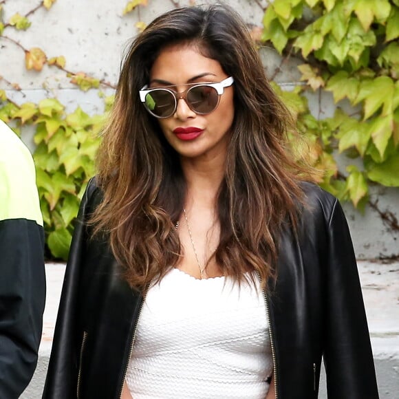 Nicole Scherzinger dans les tribunes de Roland Garros pour le match de son compagnon Grigor Dimitrov contre Viktor Troicki à Paris le 23 mai 2016.