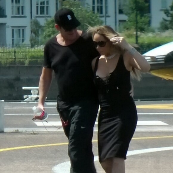Mariah Carey et James Packer arrivent à l'Heliport de Londres, le 11 juillet 2016