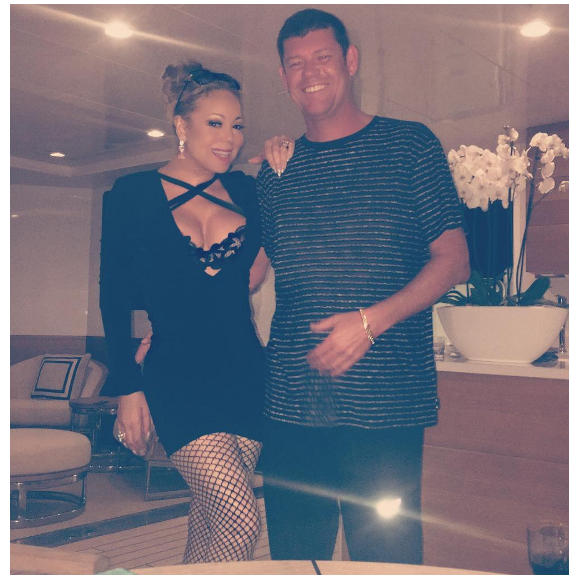 Mariah Carey est en vacances avec son fiancé James Packer. Le couple accompagné des enfants de la chanteuse s'est rendu à Calvi puis Ponza en Italie. Photo publiée sur Instagram, au début du mois de juillet 2016