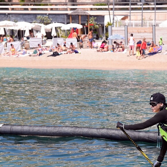 Exclusif - La princesse Charlene de Monaco a participé le 25 juin 2016 à la 2e édition de la Riviera Sup Race, une course de paddle de 14 kilomètres (Monaco, Italie, Menton, Roquebrune-Cap-Martin) organisée par l'association Hoé Hoé, en compagnie de son frère Gareth Wittstock. Son époux le prince Albert II de Monaco en a donné le départ sur la plage du Larvotto et était présent à Roquebrune-Cap-Martin pour l'accueillir à son arrivée, après 2h52 d'effort en plein soleil. © Bruno Bebert - Olivier Huitel/Pool Restreint Monaco/Bestimage-Crystal