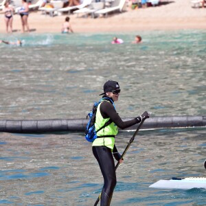 Exclusif - La princesse Charlene de Monaco a participé le 25 juin 2016 à la 2e édition de la Riviera Sup Race, une course de paddle de 14 kilomètres (Monaco, Italie, Menton, Roquebrune-Cap-Martin) organisée par l'association Hoé Hoé, en compagnie de son frère Gareth Wittstock. Son époux le prince Albert II de Monaco en a donné le départ sur la plage du Larvotto et était présent à Roquebrune-Cap-Martin pour l'accueillir à son arrivée, après 2h52 d'effort en plein soleil. © Bruno Bebert - Olivier Huitel/Pool Restreint Monaco/Bestimage-Crystal