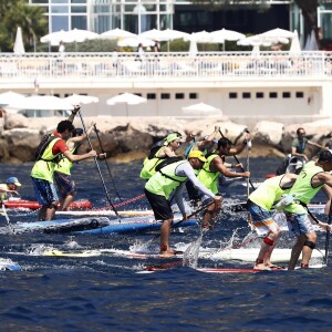 Exclusif - Charlene de Monaco a participé le 25 juin 2016 à la 2e édition de la Riviera Sup Race, une course de paddle de 14 kilomètres (Monaco, Italie, Menton, Roquebrune-Cap-Martin) organisée par l'association Hoé Hoé, en compagnie de son frère Gareth Wittstock. Son époux le prince Albert II de Monaco en a donné le départ sur la plage du Larvotto et était présent à Roquebrune-Cap-Martin pour l'accueillir à son arrivée, après 2h52 d'effort en plein soleil. © Bruno Bebert - Olivier Huitel/Pool Restreint Monaco/Bestimage-Crystal