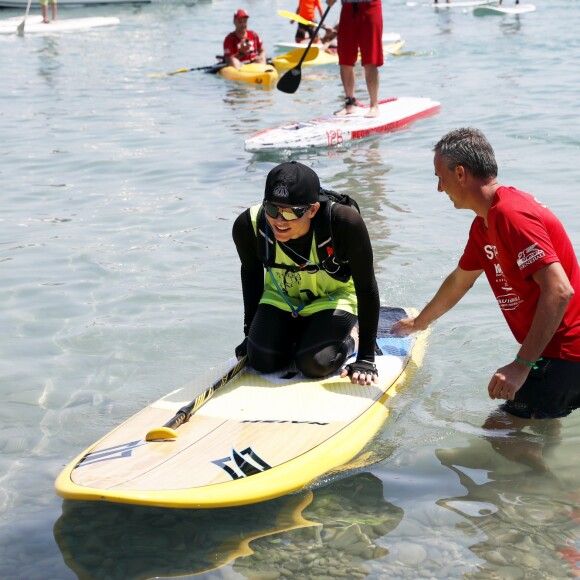 Exclusif - La princesse Charlene de Monaco a pris part le 25 juin 2016 à la 2e édition de la Riviera Sup Race, une course de paddle de 14 kilomètres (Monaco, Italie, Menton, Roquebrune-Cap-Martin) organisée par l'association Hoé Hoé, en compagnie de son frère Gareth Wittstock. Son époux le prince Albert II de Monaco en a donné le départ sur la plage du Larvotto et était présent à Roquebrune-Cap-Martin pour l'accueillir à son arrivée, après 2h52 d'effort en plein soleil. © Claudia Albuquerque/Bestimage