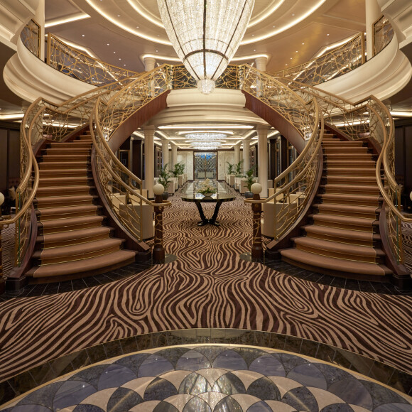 Le luxueux paquebot Seven Seas Explorer, de la compagnie Regent Seven Seas Cruises, a été baptisé le 13 juillet 2016 au port Hercule à Monte-Carlo par la princesse Charlene de Monaco, sa marraine, en présence de son mari le prince Albert et avec la participation du ténor Andrea Bocelli. © Regent Seven Seas Cruises