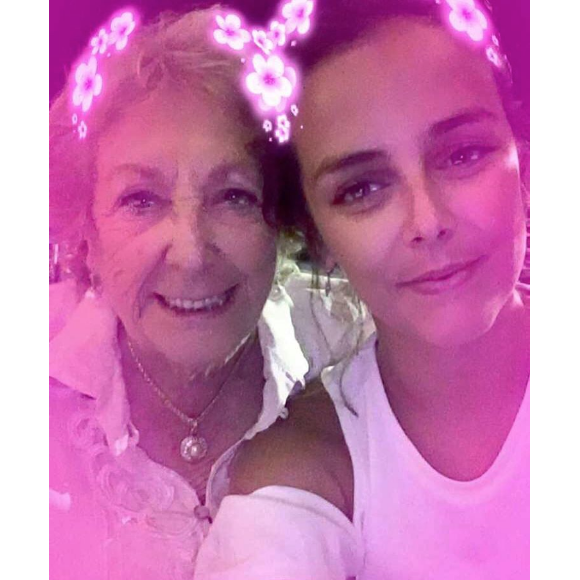 Pauline Ducruet snappant avec sa grand-mère en juillet 2016, photo Instagram.